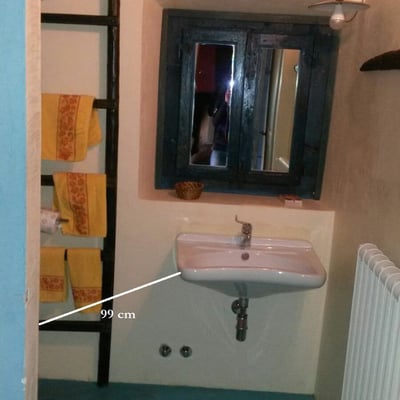 Enofila | Agriturismo for 5 on a wine estate near Florence