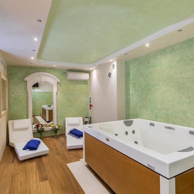 Villa del Chianti | Villa for 12 with a swimming pool and spa