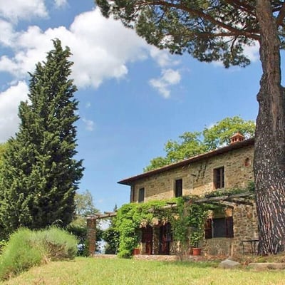 Casa Allioni Villa for 6 in Tuscany