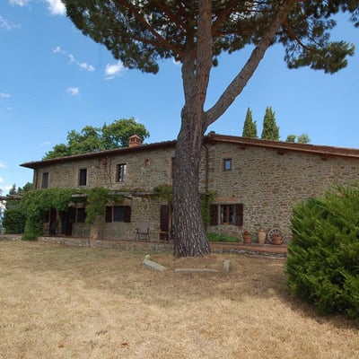Casa Allioni Villa for 6 in Tuscany