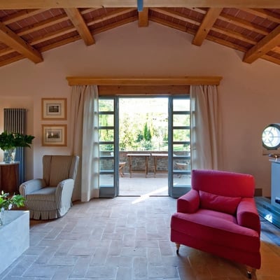 Lunetta | Luxury villa and shared pool in Tuscan hamlet