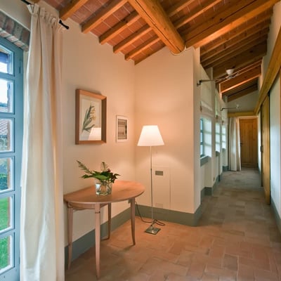 Lunetta | Luxury villa and shared pool in Tuscan hamlet