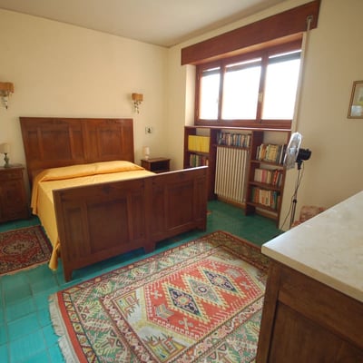 Modernista | Villa for 7 with pool close to a Tuscan village