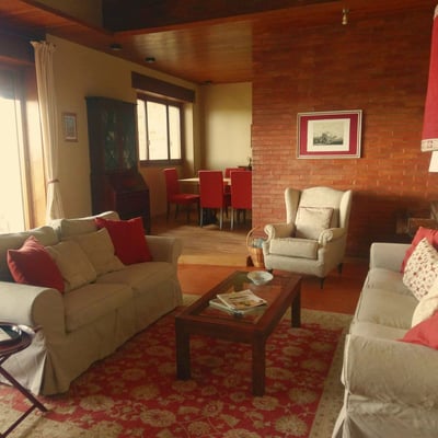 Modernista | Villa for 7 with pool close to a Tuscan village