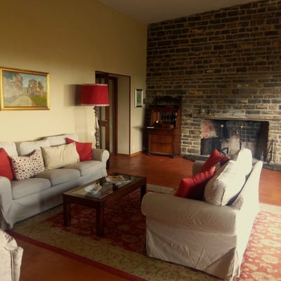 Modernista | Villa for 7 with pool close to a Tuscan village