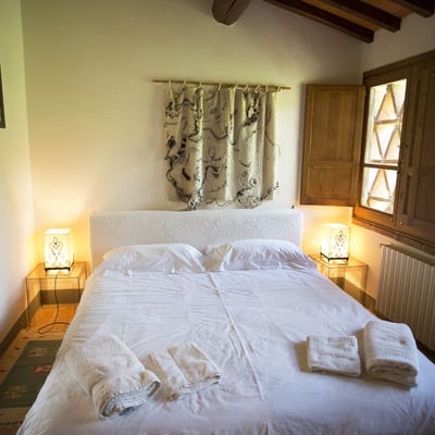 Pagliaio | Tuscan Haybarn with big shared pool