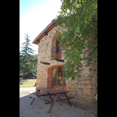 Pagliaio | Tuscan Haybarn with big shared pool