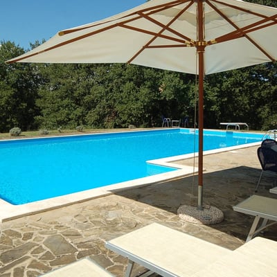 Pagliaio | Tuscan Haybarn with big shared pool