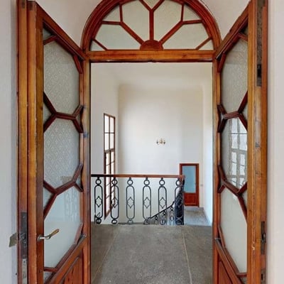 Villa Cicogna | Historic palazzo at the edge of a Tuscan village