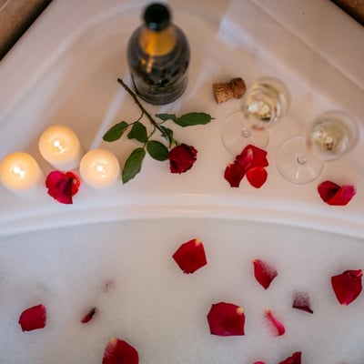 Villa Cortona | Historic Wedding Villa for 18 close to Cortona with pool