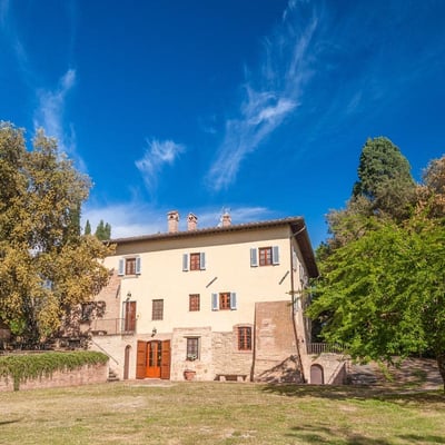 Ambra | Tuscan apartment in a historic building