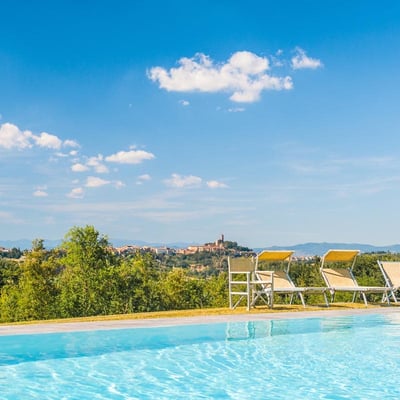 Ambra | Tuscan apartment in a historic building