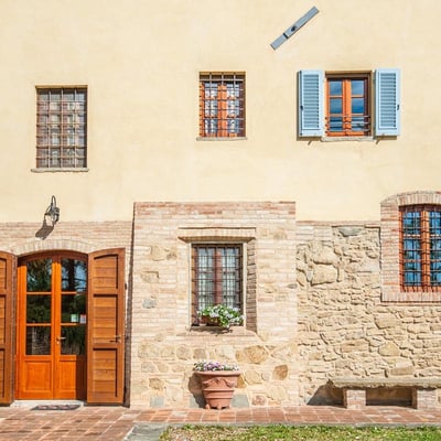 Argentum | Family apartment in a historic villa with shared pool