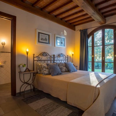 Villa Elisa | Contemporary Tuscan colonica and pool