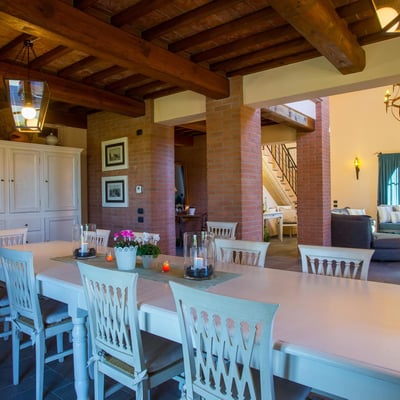 Villa Elisa | Contemporary Tuscan colonica and pool