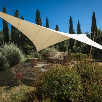 Villa Elisa | Contemporary Tuscan colonica and pool