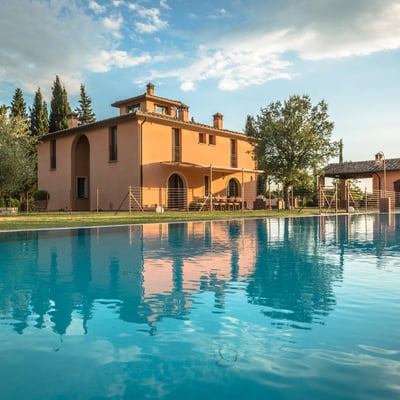 Villa Elisa | Contemporary Tuscan colonica and pool