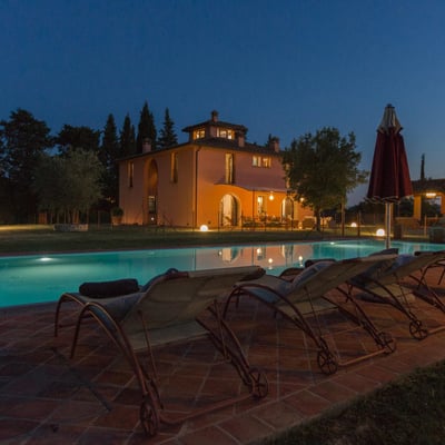 Villa Elisa | Contemporary Tuscan colonica and pool