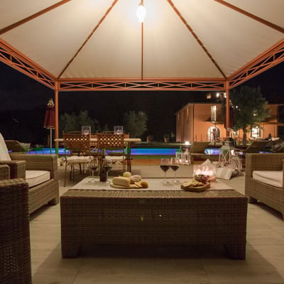 Villa Elisa | Contemporary Tuscan colonica and pool