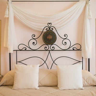 Glicine | Villa and pool in a small Tuscan village