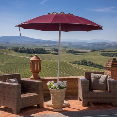 Glicine | Villa and pool in a small Tuscan village