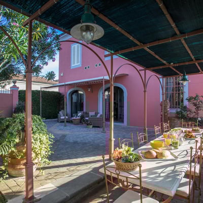 Glicine | Villa and pool in a small Tuscan village