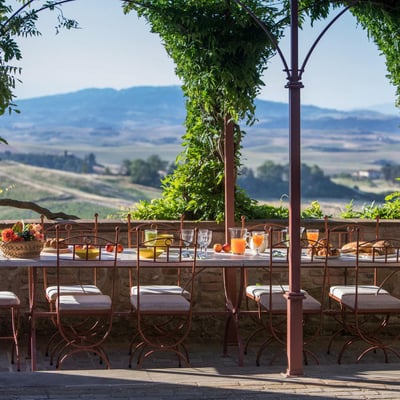 Glicine | Villa and pool in a small Tuscan village