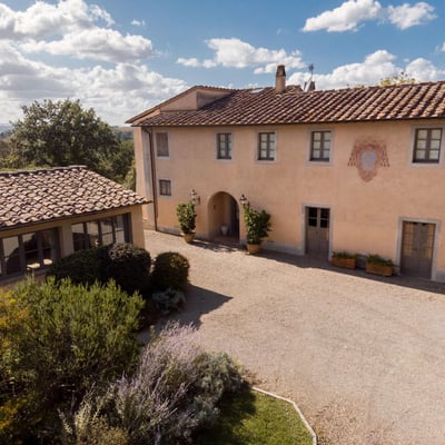 Leccio | Elegant Tuscan Villa for 14 with AC and Pool
