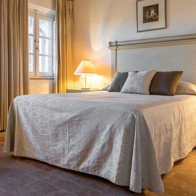 Leccio | Elegant Tuscan Villa for 14 with AC and Pool