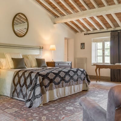 Leccio | Elegant Tuscan Villa for 14 with AC and Pool