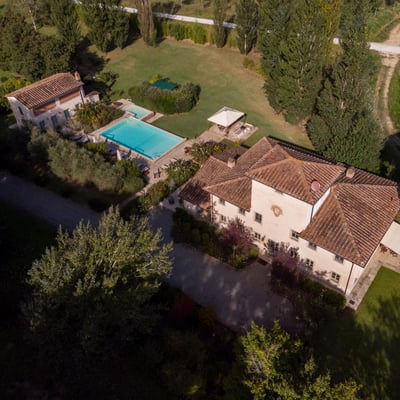 Piaggia: Luxury Villa with Heated Pool near Pisa