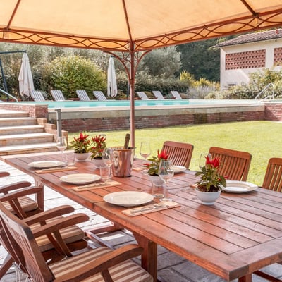 Piaggia: Luxury Villa with Heated Pool near Pisa