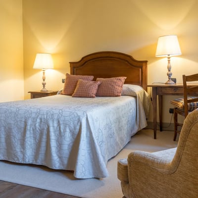 Piaggia: Luxury Villa with Heated Pool near Pisa