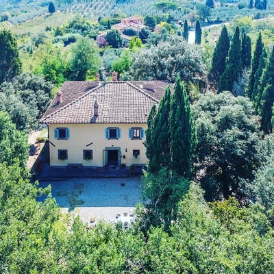 Verdino | Family apartment in a historic villa with shared pool