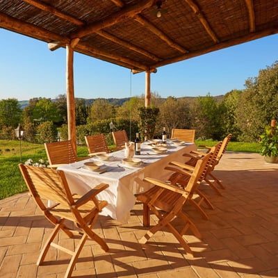 Villa Amorosa | Tuscan Villa for 12 with fenced pool and tennis court