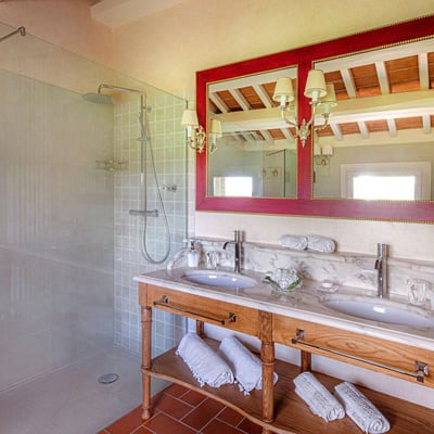 Villa Bucciano | Beautiful Villa and Pool in Central Tuscany