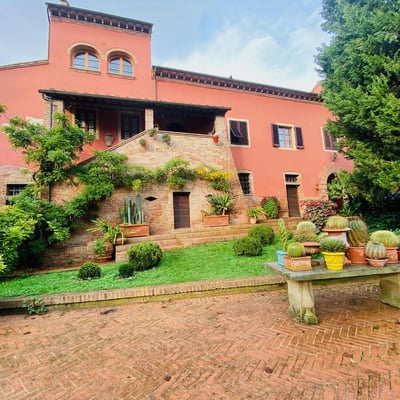 Villa dei Fiori | Charming Tuscan Villa for 4 with private pool and gardens