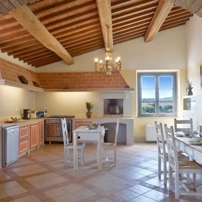 Poggetto | Tuscan villa and pool for 16 near the Coast
