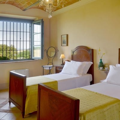 Poggetto | Tuscan villa and pool for 16 near the Coast