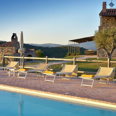 Poggetto | Tuscan villa and pool for 16 near the Coast