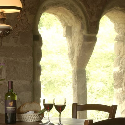 Bifora window in Caminino