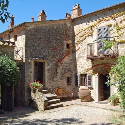 San Romito | Romantic apartment and roof terrace in Tuscan Olive Groves
