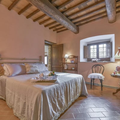 Panfilo | A modern Tuscan villa and pool for 14