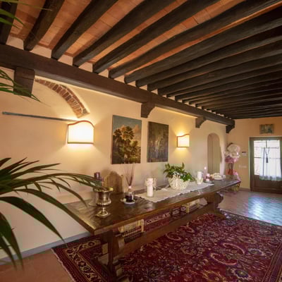 Panfilo | A modern Tuscan villa and pool for 14