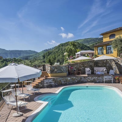 Panfilo | A modern Tuscan villa and pool for 14