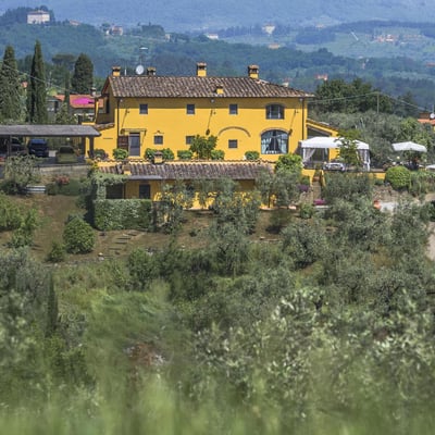 Panfilo | A modern Tuscan villa and pool for 14