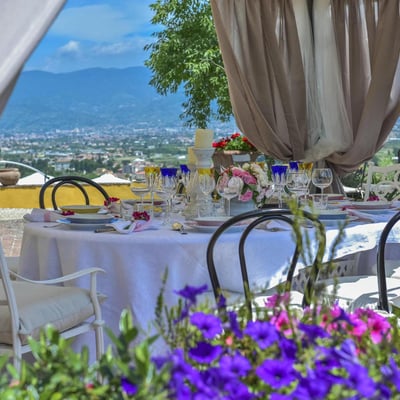 Panfilo | A modern Tuscan villa and pool for 14