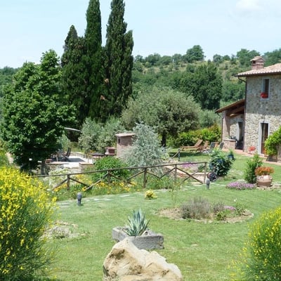 Castelonchio | Villa for 6 with Private Pool on Lake Trasimeno