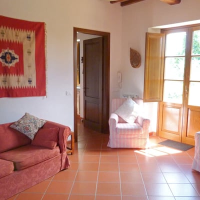 Castelonchio | Villa for 6 with Private Pool on Lake Trasimeno