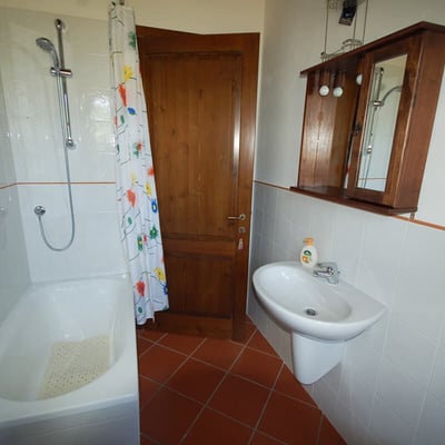 Castelonchio | Villa for 6 with Private Pool on Lake Trasimeno